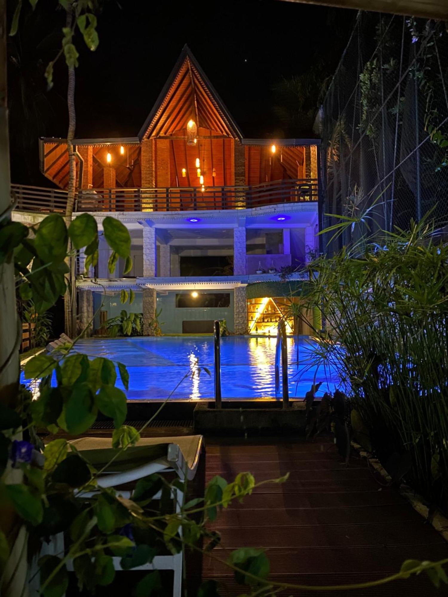 Hotel Tinaya Дамбулла Екстер'єр фото
